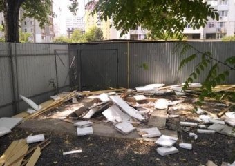 Одесские власти отчитываются о демонтаже незаконно установленных торговых ларьков (фото)
