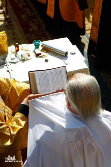 Митрополит Агафангел совершил закладку храма в честь блаженной старицы Матроны (фото)