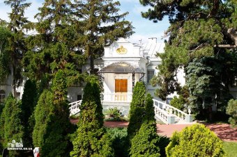 Митрополит Агафангел совершил закладку храма в честь блаженной старицы Матроны (фото)