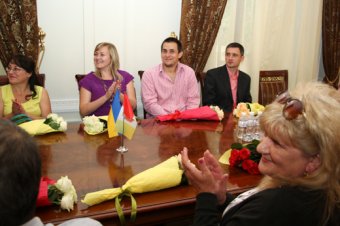 Геннадий Труханов поздравил с профессиональным праздником военных медиков (фото)