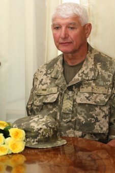 Геннадий Труханов поздравил с профессиональным праздником военных медиков (фото)
