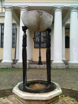 Одесский колодец-фонтан «Источник» снова работает (фото)