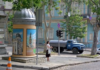 Одесские художники превратили серые и старые трансформаторные будки в настоящие произведения искусства (фото)