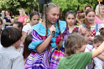 Состоялось открытие детской площадки в парке Победы (фото)