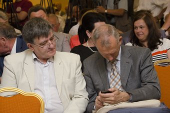 Владимир Гройсман:  От администраций все надо передать максимально вниз (фото)