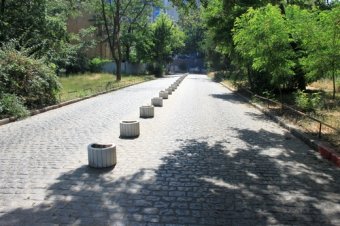 Приняты меры по снижению скопления транспорта на побережье Ланжерона