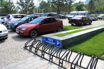 Приняты меры по снижению скопления транспорта на побережье Ланжерона