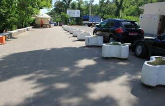 Приняты меры по снижению скопления транспорта на побережье Ланжерона