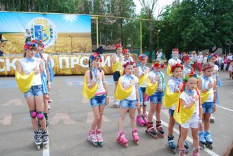 Торжественные мероприятия в Коминтерновском районе, посвященные празднованию Дня Конституции Украины (фото) 