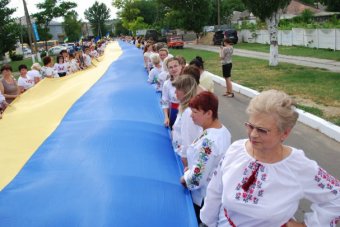 Торжественные мероприятия в Коминтерновском районе, посвященные празднованию Дня Конституции Украины (фото) 