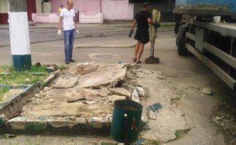 Одесские власти отчитываются о демонтаже незаконно установленных торговых ларьков (фото)