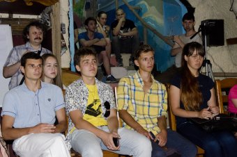 Возобновил работу молодежный интегрированный клуб "Шанс"