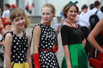 Фестивалим!
