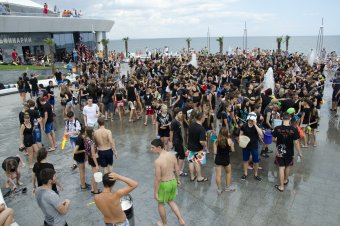 На Ланжероне прошла традиционная водная битва (фото)
