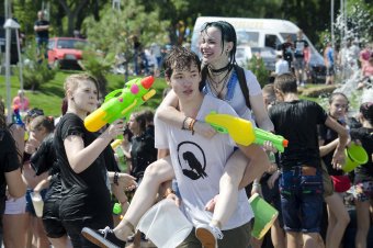 На Ланжероне прошла традиционная водная битва (фото)