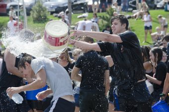 На Ланжероне прошла традиционная водная битва (фото)