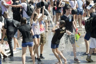 На Ланжероне прошла традиционная водная битва (фото)