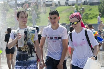 На Ланжероне прошла традиционная водная битва (фото)