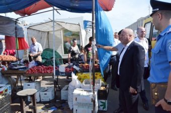 Возле «Привоза» началась операция "ликвидация" (фото)