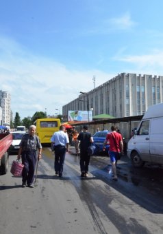 Возле «Привоза» началась операция "ликвидация" (фото)