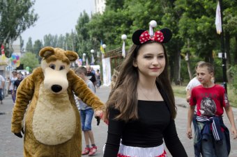 В Суворовском районе прошел большой семейный праздник "Лето по-одесски"