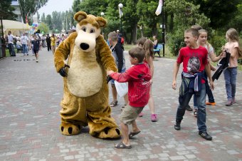 В Суворовском районе прошел большой семейный праздник "Лето по-одесски"