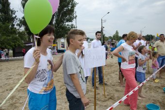 В Суворовском районе прошел большой семейный праздник "Лето по-одесски"