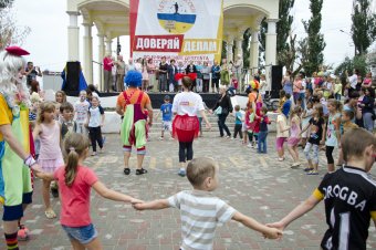 В Суворовском районе прошел большой семейный праздник "Лето по-одесски"