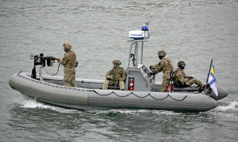 В Одессе торжественно отмечают день ВМС Украины (фото)