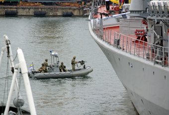В Одессе торжественно отмечают день ВМС Украины (фото)