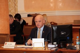 Геннадий Труханов поручил разобраться с берегоукреплениями в Аркадии