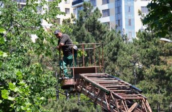 «Горзелентрест» и ЖКС отчитываются о работе с обращениями граждан (фото)
