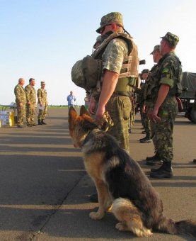 Оборудование на 400 тыс. гривен передали в зону АТО одесские волонтеры (фото)