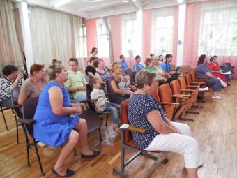 Торжественно закрыта первая смена общественного лагеря «Луч надежды» для детей из малообеспеченных семей