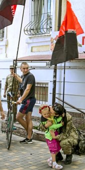 "Правый сектор" сходил в гости к начальнику региональной милиции (фото)