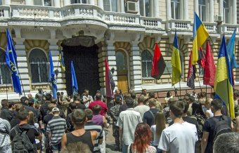 "Правый сектор" сходил в гости к начальнику региональной милиции (фото)