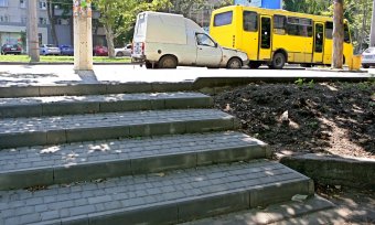 В Одессе отремонтирован тротуар на Адмиральском проспекте (фото)