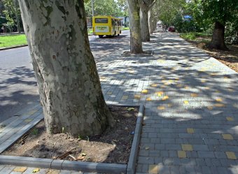 В Одессе отремонтирован тротуар на Адмиральском проспекте (фото)