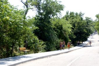 В Одессе полностью восстановлена пешеходная дорожка вдоль Трасы здоровья (фото) 