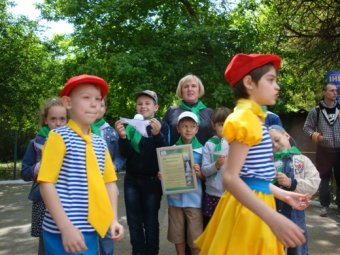 У павлина Снежинки из Одесского  зоопарка появились покровители (фото)