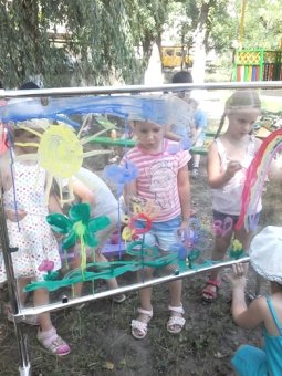 Маленькие одесситы погрузились в мир науки и искусства (фото)