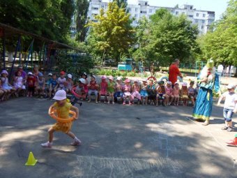 Маленькие одесситы погрузились в мир науки и искусства (фото)