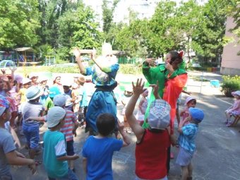 Маленькие одесситы погрузились в мир науки и искусства (фото)