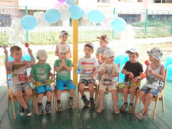 Маленькие одесситы погрузились в мир науки и искусства (фото)