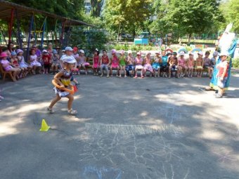 Маленькие одесситы погрузились в мир науки и искусства (фото)