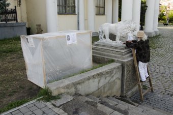 Львам Воронцовского дворца вернут первоначальный облик (фото)