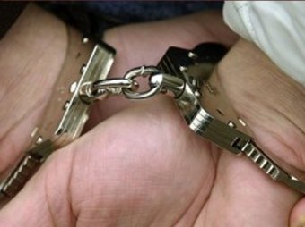 39-летняя жительница Беляевки ограбила 5-летнюю девочку