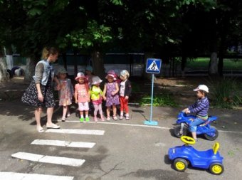 Воспитанников детсадов Одессы обучают правилам безопасного поведения (фото)