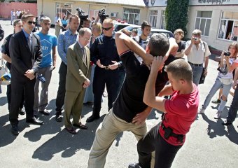 Американские полицейские показали  нашим  милиционерам, как надо правильно работать (фото)