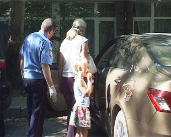 Правоохранители вернули 62-летней одесситке угнанный у нее автомобиль «Lexus ES 350» (фото)